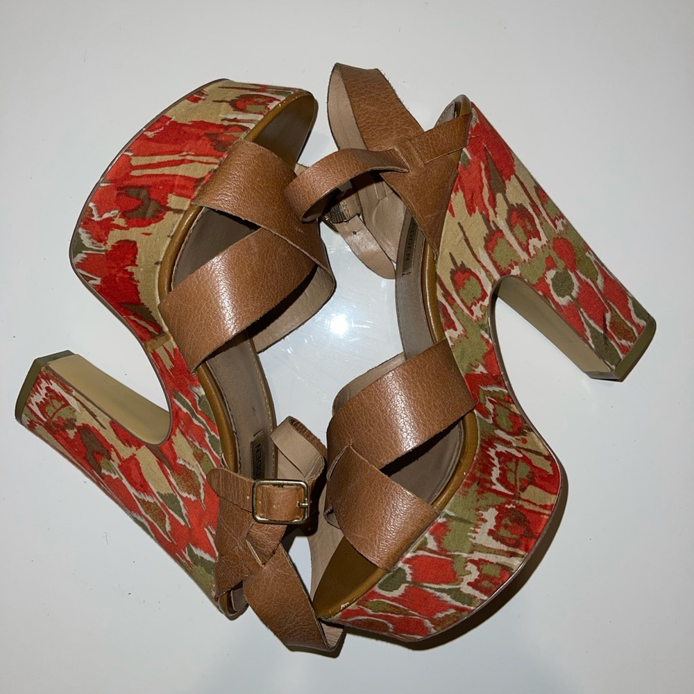 Steve Madden sandals
